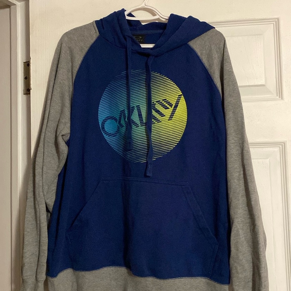 Oakley hoodie